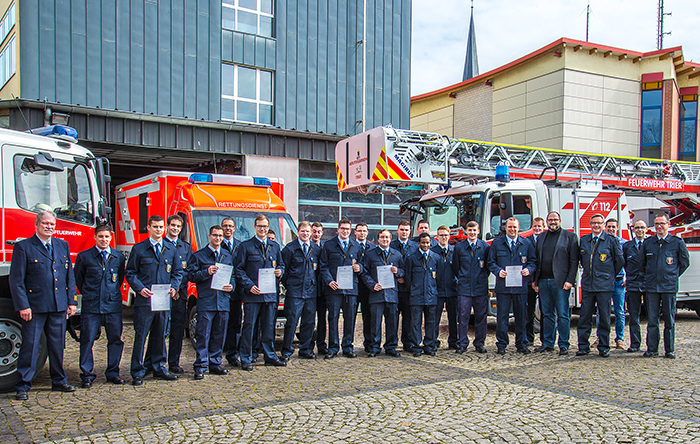 Feuerwehr Trier - 18 Neue Brandmeister