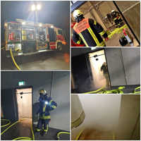 Die Collage zeigt mehrere Fotos von einem simulierten Wohnungsbrand.